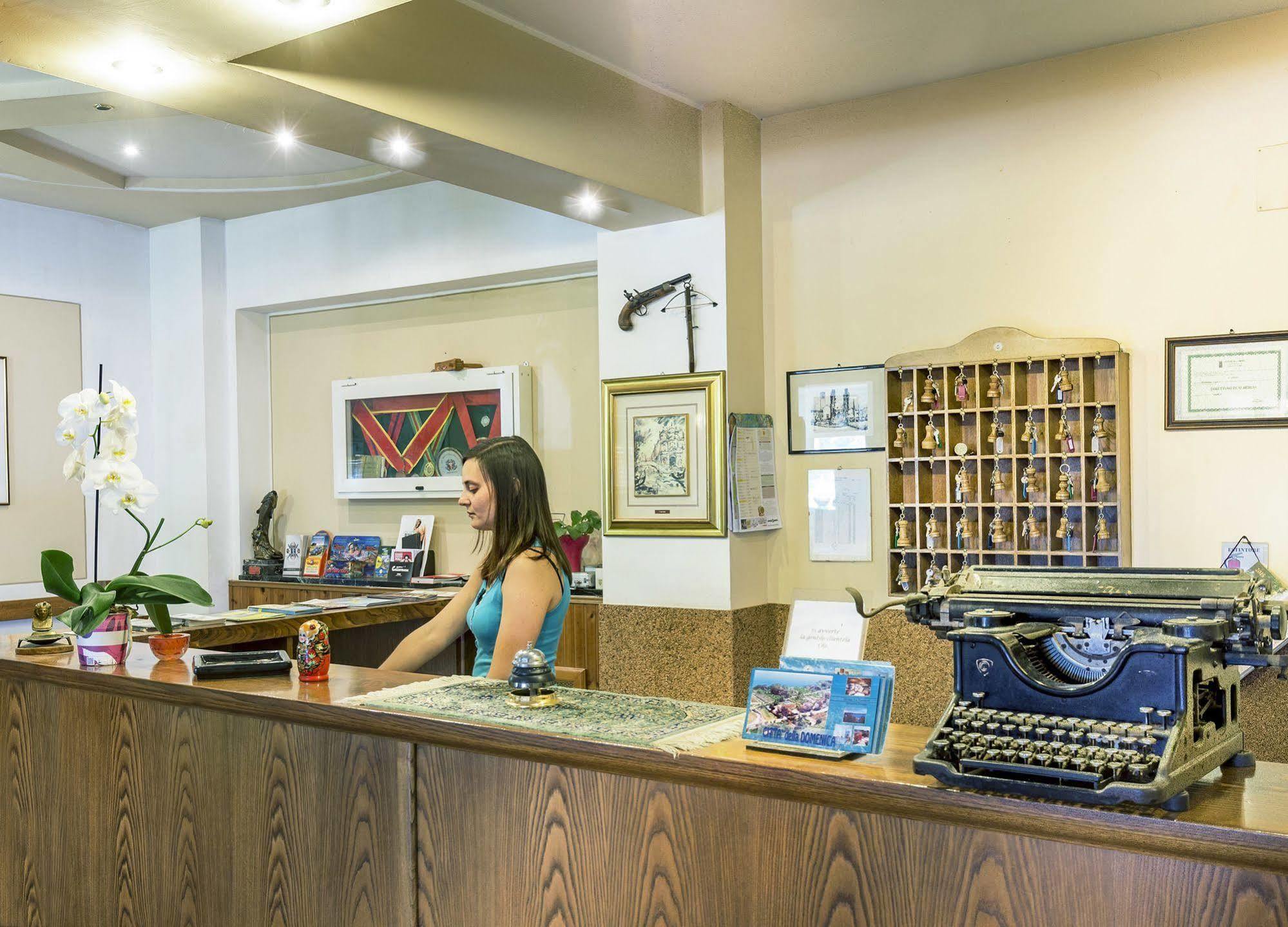 פסיניאנו סול טרסימנו Hotel Darsena מראה חיצוני תמונה