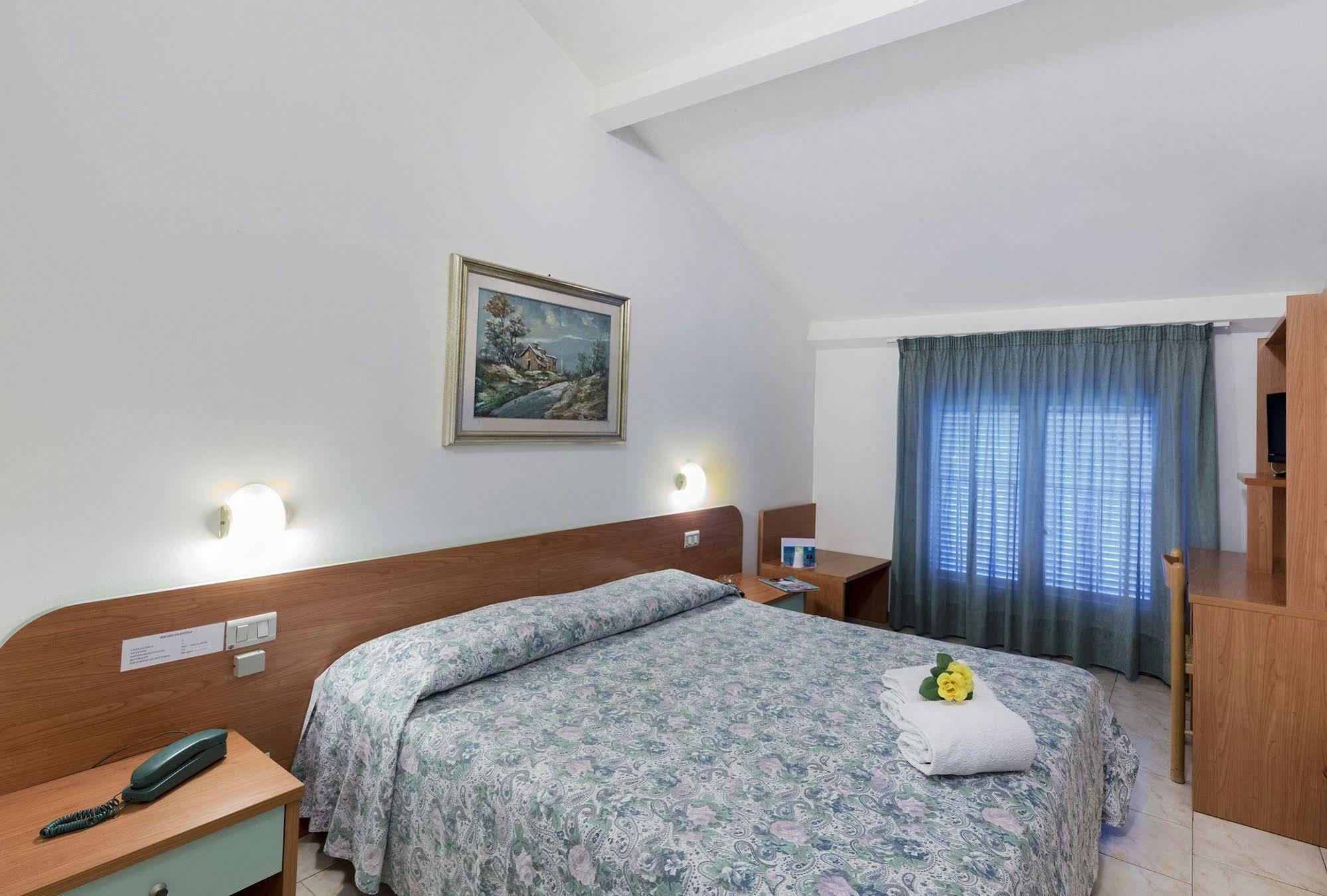 פסיניאנו סול טרסימנו Hotel Darsena מראה חיצוני תמונה