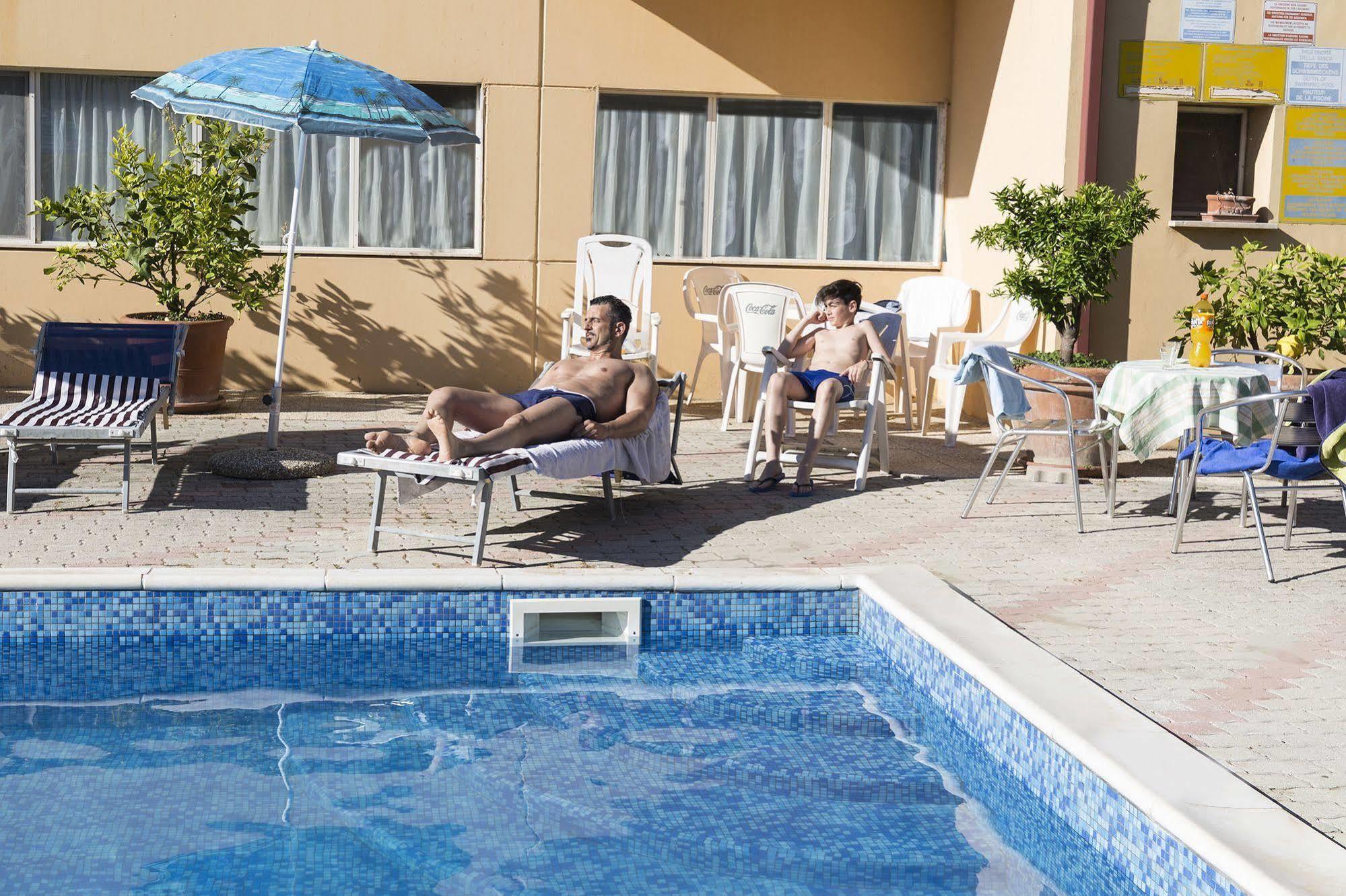 פסיניאנו סול טרסימנו Hotel Darsena מראה חיצוני תמונה